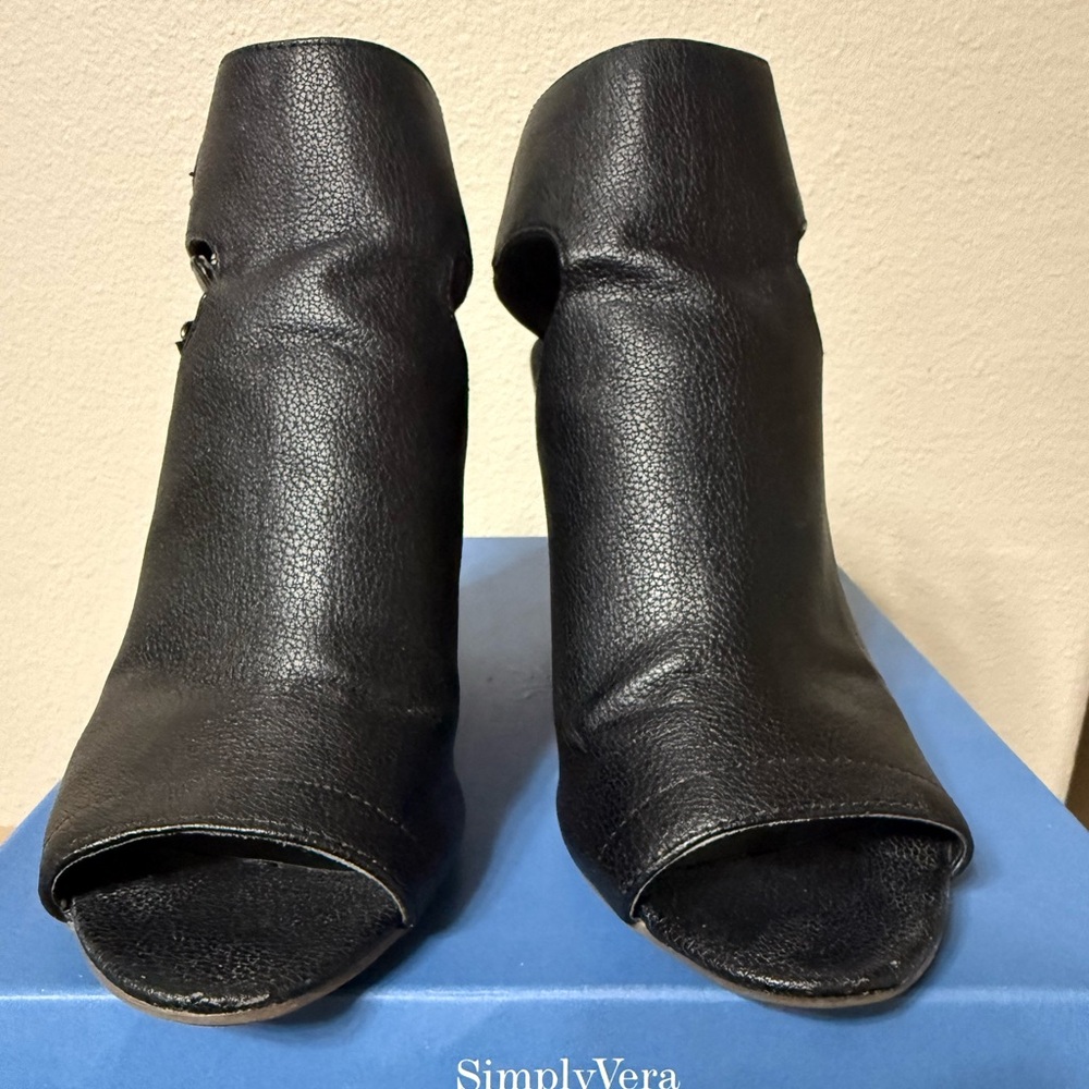 Simply Vera Vera Wang Black Heeled Boots